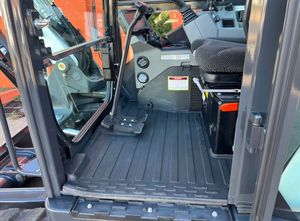 Come nuovissimo 2024 BOB CAT E88 R 65.9HP 2.4L TURBOCHARGED AUTO-SHIFT a due velocità di viaggio senza chiave - Product Image 2