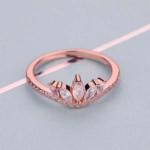 Bague de fiançailles en or pur 14 carats de style Art déco de luxe, diamant de laboratoire rond, bande d'éternité, couleur DEF, VS VVS - Product Image 4