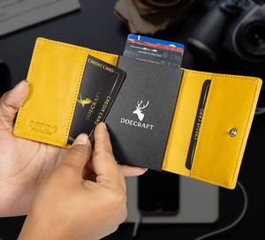 Cartera Cruzada Moderna Amarilla de Cuero Genuino con Forro de Satén para Hombre, Cartera Corta y Delgada con Bloqueo RFID y Múltiples Ranuras para Tarjetas para Uso Diario - Product Image 1