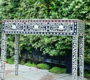 โต๊ะคอนโซลแบบฝังกระดูกทำด้วยมือทำด้วยมือสำหรับห้องนั่งเล่นแบบอินเดียเฟอร์นิเจอร์ทันสมัย - Product Image 1