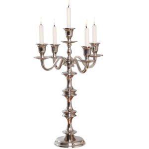 Candélabre en métal aluminium finition argentée exclusive à 5 bras, support de bougie pour mariage, événement, décoration de la maison - Product Image 1