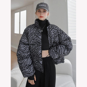 Veste matelassée à capuche épaisse et solide pour femmes, de haute qualité, sur mesure, nouvelle conception d'hiver, respirante, chaude, veste à bulles, tissage tissé - Product Image 5