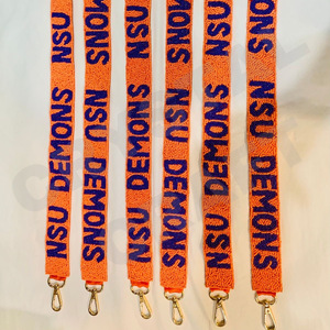 Día del juego Golden Custom White Gold Seed Bead Bag Straps 'Hook Em Horns' Accesorio de moda Correa de monedero con cuentas - Product Image 3