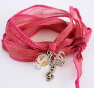 Bracciale Yoga avvolgente con nastro di seta Sari da braccio per donna e costine di seta Mensari adatto per gioielli e bracciali) 3 colori SARI SIL