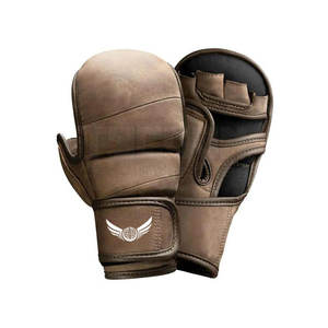 Los guantes de combate de MMA permiten ajustes rápidos y fáciles para sesiones de entrenamiento sin complicaciones con guantes de combate de MMA - Product Image 1