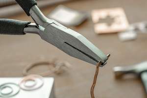 High Quality Stainless Steel 5-Inch Duckbill Flat Nose Jewelry Pliers Spring <b>Smooth</b> Jaws Making Wire Bending DIY Hand <b>Tools</b> - Product Image 5