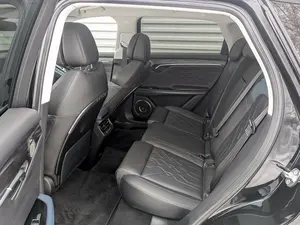 VUYAHH E V I AWD SUV 2022, Batería de Litio, Asientos de Cuero R18, Cámara Trasera, 6 Plazas, Techo Panorámico, Portaequipajes de Aleación de Aluminio - Product Image 3