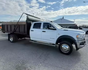 Camiones Volquete RAM 5500 Crew Cab 4x4 Usados Recién Llegados, Bajo Kilometraje, Camión para Trabajos de Paisajismo - Product Image 6