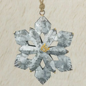 Juego de 3 diferentes tamaños de adornos navideños de lujo de metal y madera, decoración de Papá Noel más vendida, cajas de adornos colgantes - Product Image 5