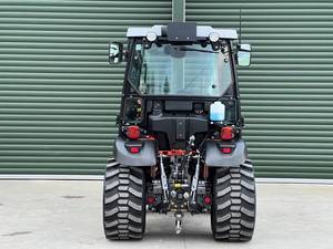 Tractor Compacto TAFE 6028H de 25 HP con Motor Diésel, Transmisión Hidrostática HST, Mini Tractor Agrícola para Agricultura - Product Image 6