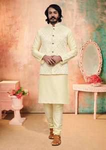 Manyavar Original Designer Soie Embossée Miroir Travail Hommes Classique Indien Pakistanais Vêtements de Mariage Kurta Pyjama Célébrités - Product Image 5