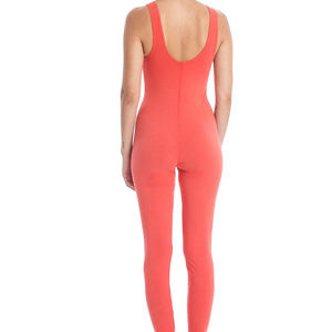 Combinaison de yoga une pièce pour femme, de haute qualité, avec logo personnalisé, séchage rapide, effet push-up fessier, dos ouvert, pour la gym, la course, le sport et le fitness - Product Image 3