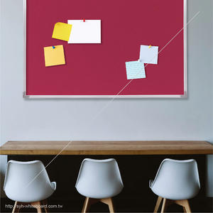 Tablero de Anuncios de Terciopelo Rojo con Marco de Aluminio, Magnético, con Logotipo Personalizado para Mostrar Mensajes - Product Image 5