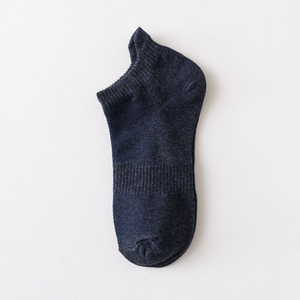 Venta al por mayor algodón Hombre Deporte Calcetines cortos moda sólida transpirable hombre barco calcetines cómodos casuales calcetines tobilleros hombres - Product Image 5