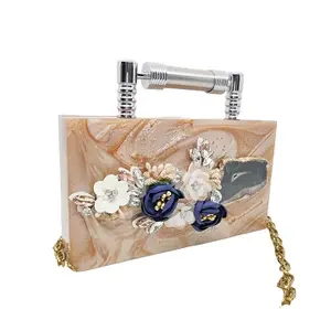新款上市豪华手提包可爱金属黄铜环氧树脂手提包优质离合器结婚礼物使用高轮廓钱包