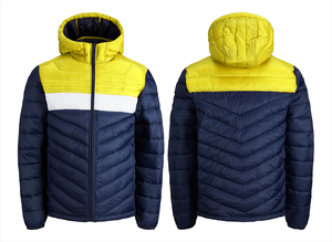 Veste matelassée en toile de polyester OEM en gros personnalisée avec capuche chaude à l'avant, veste matelassée isolée imperméable coupe-vent pour hommes et femmes - Product Image 2