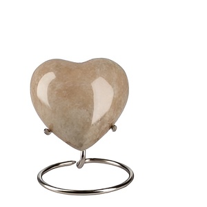 โกศทองเหลืองรูปหัวใจสำหรับสัตว์เลี้ยง2024 - Product Image 1