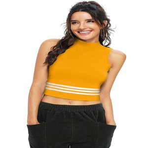 Haut en tissu à tricoter confortable à la demande pour une tenue de fête régulière Hauts courts formels respirants disponibles à la vente depuis l'Inde - Product Image 1