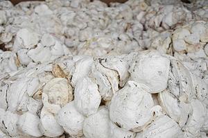 Caoutchouc naturel de haute qualité 65-70% DRC en morceaux, qualité standard, prix compétitif, FOB/CIF disponible, produit en latex du Vietnam - Product Image 3