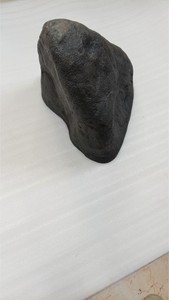 Roches artificielles en FRP gris réaliste, résistantes aux intempéries, de forme irrégulière, pour utilisation en extérieur, aménagement paysager en fibre de verre pour parcs, stations balnéaires, zones d'exposition - Product Image 3