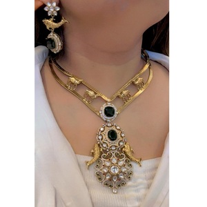 Hermosa Moissanite Premium Quality CZ Doublet Piedra semipreciosa Diseñador Joyería Collar chapado en oro conjunto con pendiente - Product Image 1