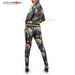 Chándal de actuación para mujer con tela sublimada y corte ajustado para gimnasio o ropa de calle, chándal de sublimación personalizado para mujer - Product Image 6