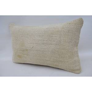 Coussin Kantha en laine beige 12x20 pouces motif vintage tissé avec motif brodé - Product Image 3