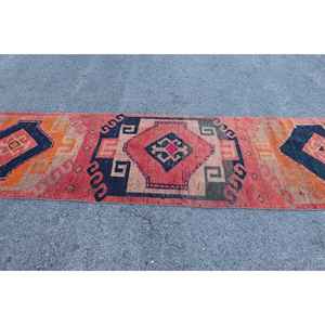 Alfombra Turca de 3.1x11.3 pies, Alfombra Vintage Roja Ombré - Product Image 3