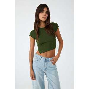 Blusa Casual Asimétrica con Adornos de Piedras y Logotipo Frontal - Product Image 1