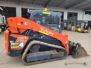 Kubota-Chargeuse compacte SVL 75-2 originale, roulement et pompe 75KW 5-10 tonnes, presque neuf - Product Image 6