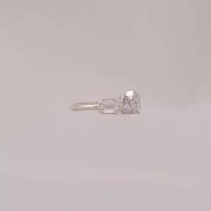 Anillo de oro macizo de cuatro diamantes cultivado en laboratorio, regalo de aniversario de varias formas, como Marquesa, Tapser radiante, corte de pera Baguette - Product Image 3