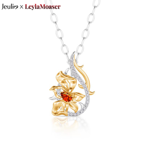 Collier Jeulia X Leyla Floral Thorns Two Tone Twist Flower en argent sterling avec diamant - Product Image 1