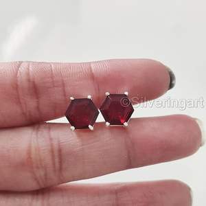 ต่างหูแบบติดหูสำหรับผู้หญิง ประดับพลอยโกเมนธรรมชาติ หินประจำเดือนมกราคม ของขวัญคริสต์มาส เครื่องประดับทำมือ เงินแท้ 925 - Product Image 4