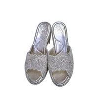 Babouches confortables pour femmes Moroccansoul, tongs brodées en tissu et caoutchouc, idéales pour les mariages, l'intérieur, le printemps, l'été, l'automne, l'hiver et la plage