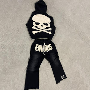 Ensemble de survêtements épais deux pièces pour hommes personnalisés par OEM ensembles de pantalons de survêtement avec broderie et sweat à capuche strass délavé à l'acide - Product Image 1