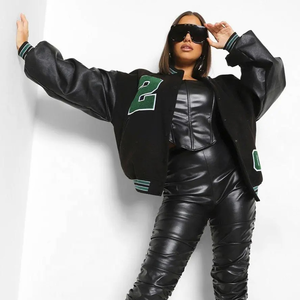 Veste universitaire pour femmes sur mesure en gros, respirante, rembourrée en coton, couleurs et tailles personnalisées, coque en laine, manches en cuir de mouton - Product Image 6