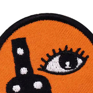 Patchs de broderie à la main personnalisés de haute qualité vêtements d'insigne nominatif avec vos propres badges de broderie de Style Logo - Product Image 5