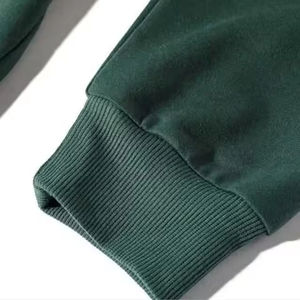 Sudadera gráfica simple verde con manga larga 100% algodón ropa de maternidad al por mayor con diseño de calavera - Product Image 3