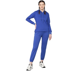 Traje de joggers de otoño e invierno de talla grande para mujer, de 2 piezas jersey con capucha, conjunto de pantalones de chándal, chándal con patrón sólido, ropa con cuello - Product Image 1