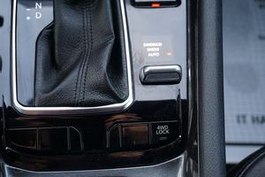 รถ SUV หรูมือสอง ปี 2024 รุ่น C-Compass Latitude ขับเคลื่อน 4 ล้อ เกียร์อัตโนมัติ 8 สปีด กำลัง 200 แรงม้า - Product Image 2
