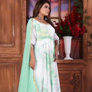 Elegante vestido Anarkali de Henixa Creation, estampado de Georgette falso durante todo el año para fiestas de trabajo indias paquistaníes, verano e invierno - Product Image 1