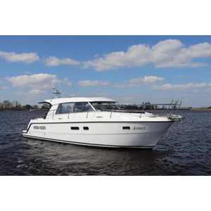 Yacht Saga 385 - Product Image 1