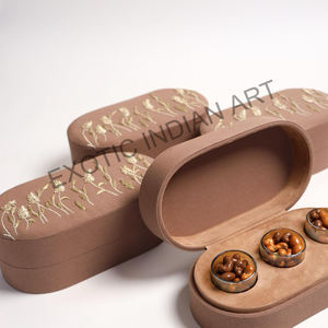 Best Seller Oval Shape Velvet Finish Rectangle <b>Box</b> Three Metal Bowls Elegant <b>Chocolate</b> <b>Packaging</b> for Special Occasions Gifts - Product Image 5