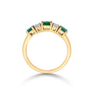 18k Yellow Gold Statement Ring for Women with <b>Cushion</b> and <b>Emerald</b> Cut Diamonds - Product Image 4