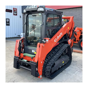 Kubota Skid Steer compatible avec plusieurs accessoires pour l'agriculture et la construction - Product Image 3