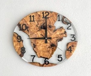 Résine époxy de forme irrégulière et bois de manguier fissuré Horloge murale/montre murale en bois au design unique de meilleure qualité - Product Image 4