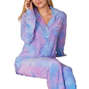 Conjunto de pijama personalizado de la mejor calidad al por mayor, conjunto de tirantes finos de seda satinada para mujer, ropa de dormir de marca personalizada - Product Image 2