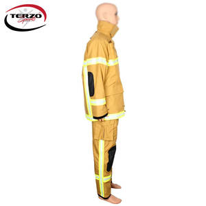 Nouvelle combinaison de combat de style personnalisé pour hommes combinaison de combat de motard pour hommes combinaison de combat de qualité supérieure pour la vente en ligne - Product Image 3