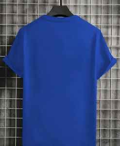 เสื้อยืดผู้ชายเนื้อผ้านุ่มพิเศษ สวมใส่สบาย เหมาะสำหรับฤดูร้อน ผลิตจากวัสดุรักษ์โลก ตกแต่งด้วยผ้าเดนิม ผ้าบาติก ผ้าคอร์ดูรอย ผ้าฝ้าย 100% พร้อมแผ่นปะติด - Product Image 2