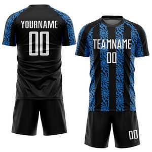 Vente en gros d'uniformes de football offrant un contrôle de la transpiration panneau à séchage rapide couture fiable et personnalisation d'équipe flexible pour tous les niveaux - Product Image 4